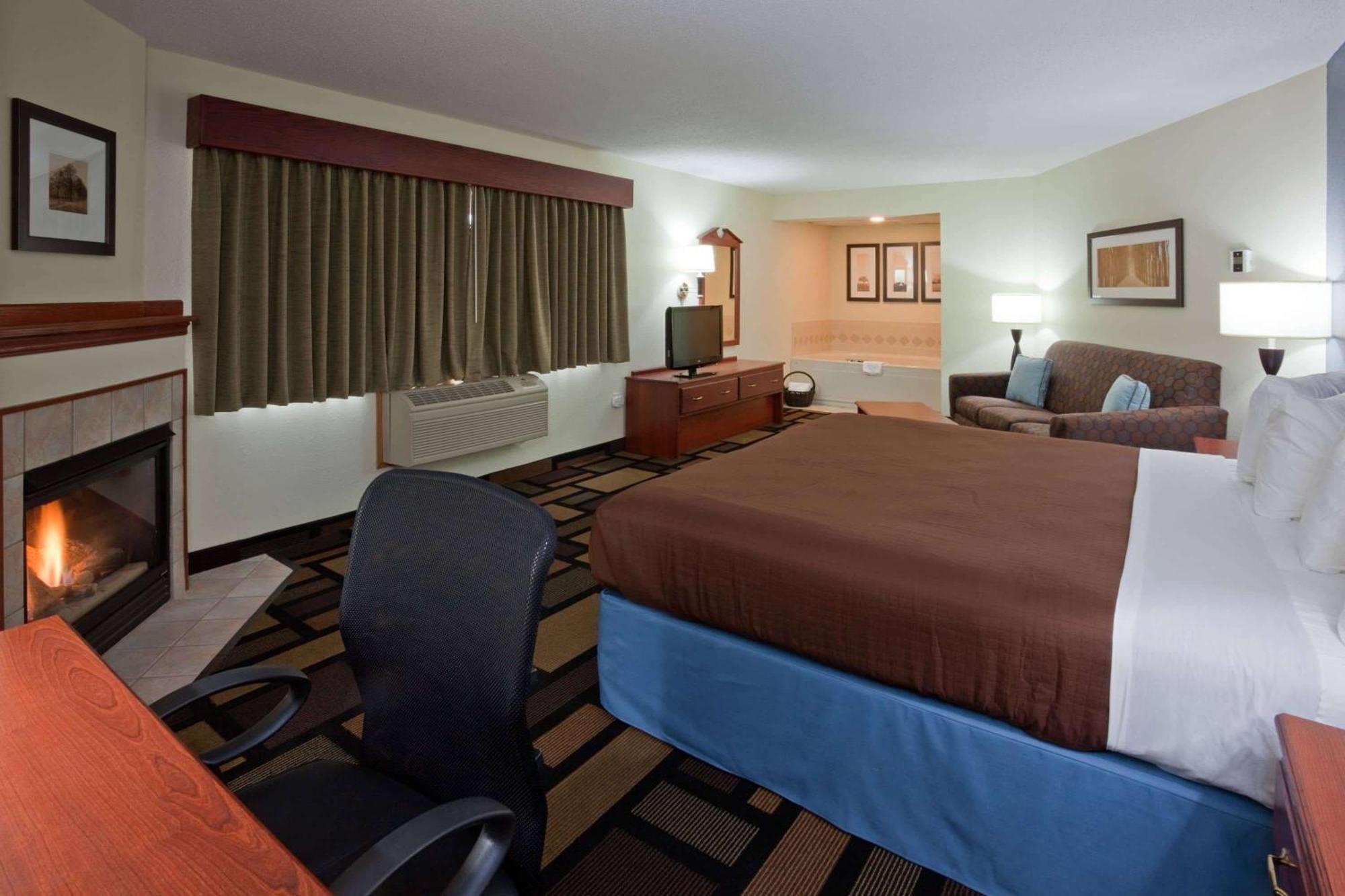 Hotel Americinn By Wyndham 3*
